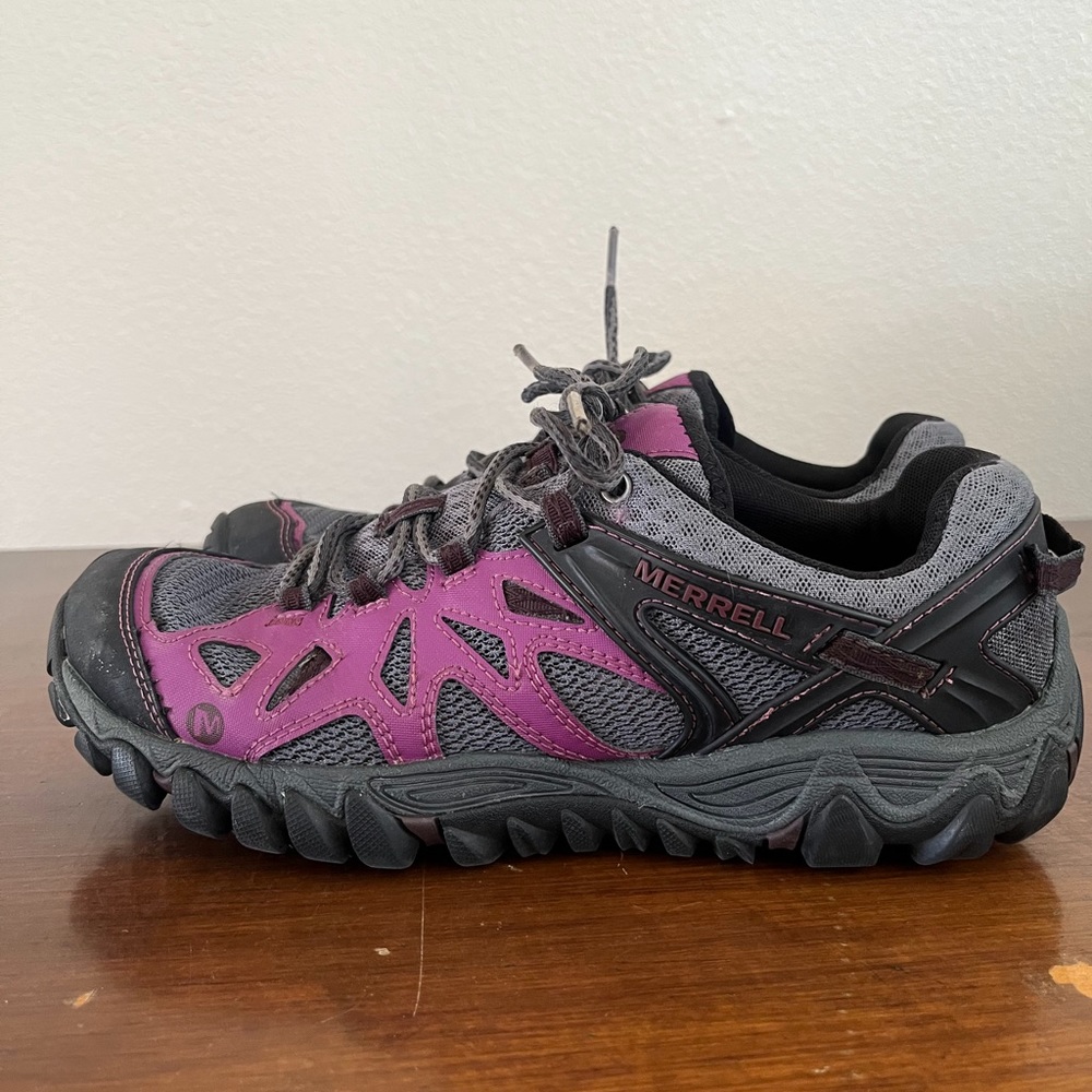 Women’s Merrell All Out Blaze Hiking Shoes Size 9.5